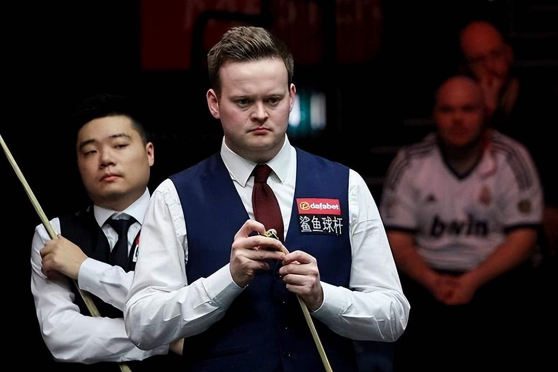 配合不仅在 配合不仅在