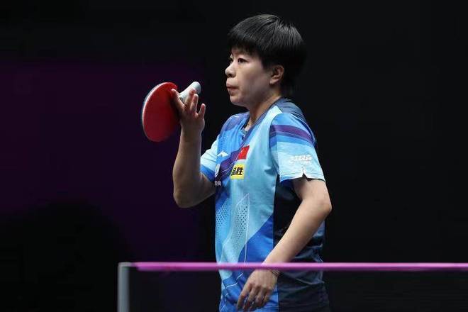 他都以坚持 他都以坚持