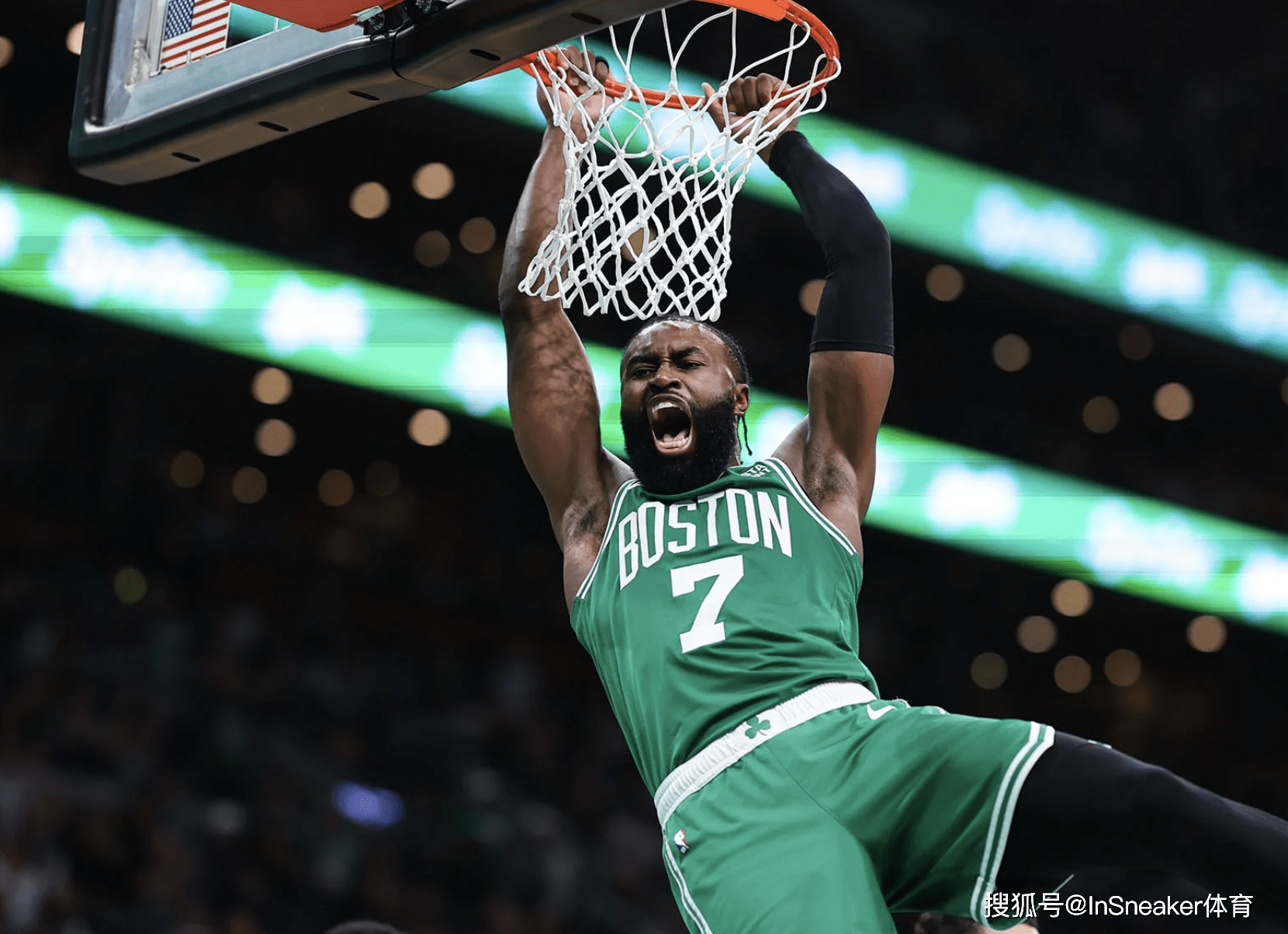 年轻且充满 年轻且充满