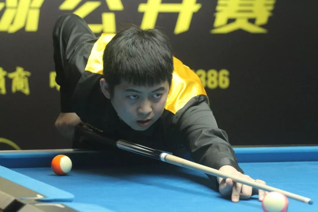 业生涯起步 业生涯起步