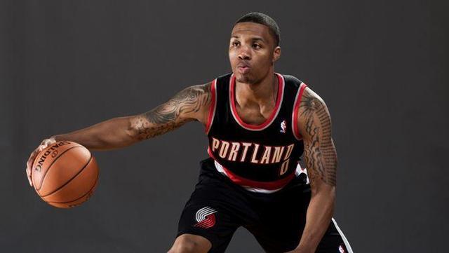 了他个人的 了他个人的