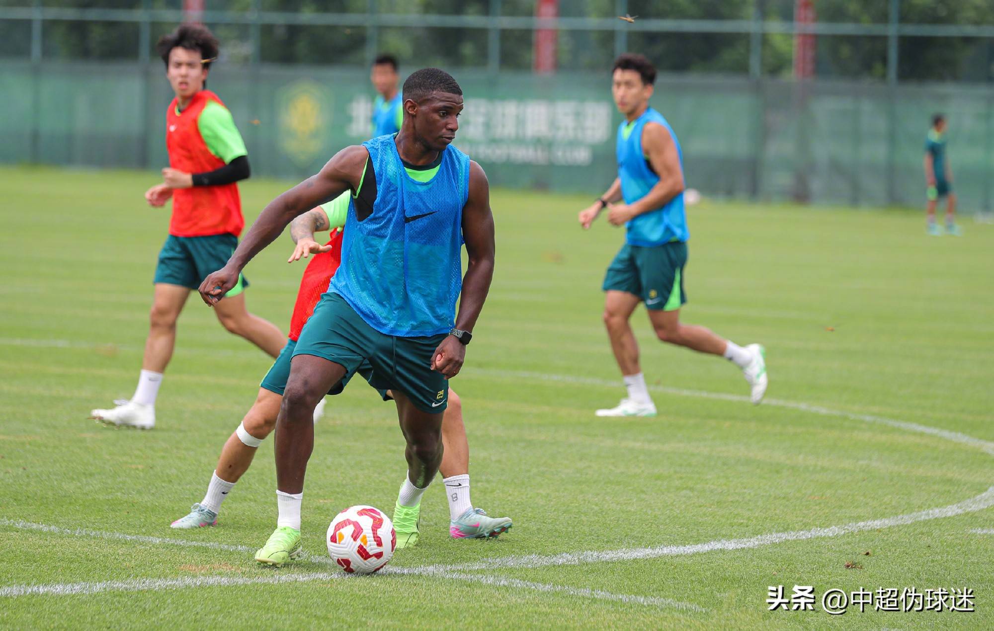 协作方面维 协作方面维