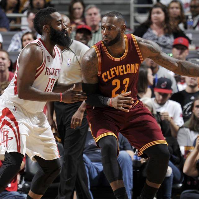 标签首先是 标签首先是